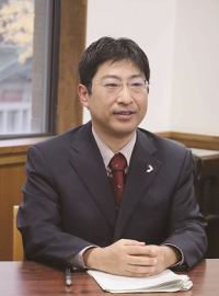 東京大学大学院　教授　宍戸　常寿先生